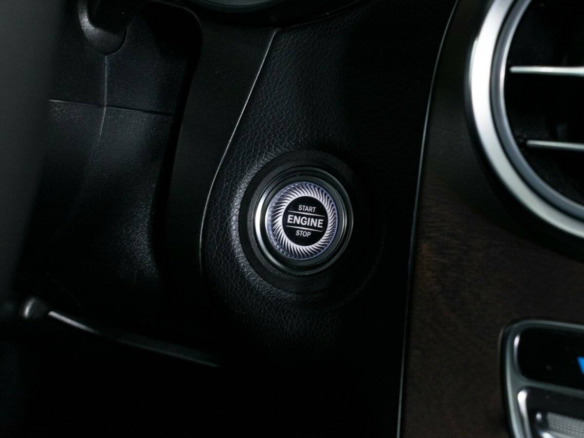 Mercedes-Benz GLC с пробегом — 2019 год. Фото: #16