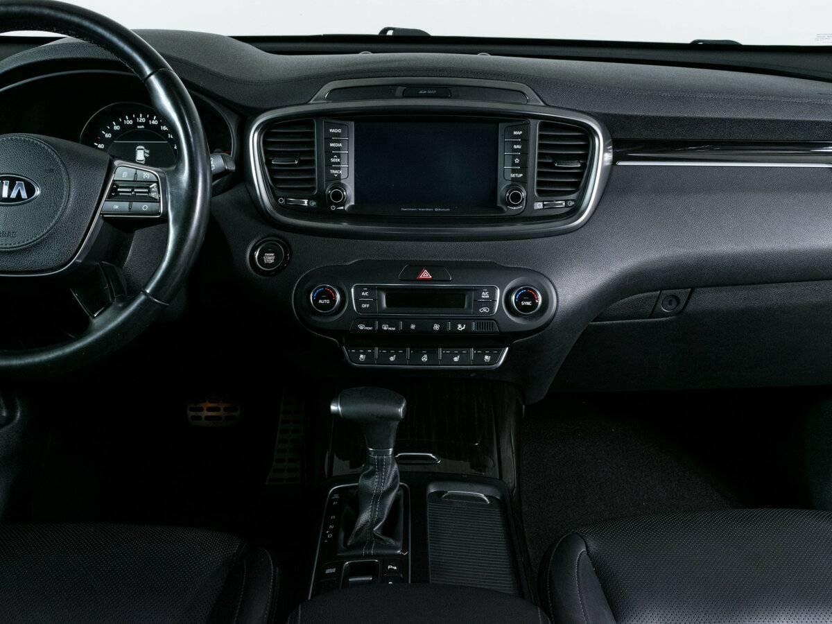 Kia Sorento с пробегом — 2018 год. Фото: #11