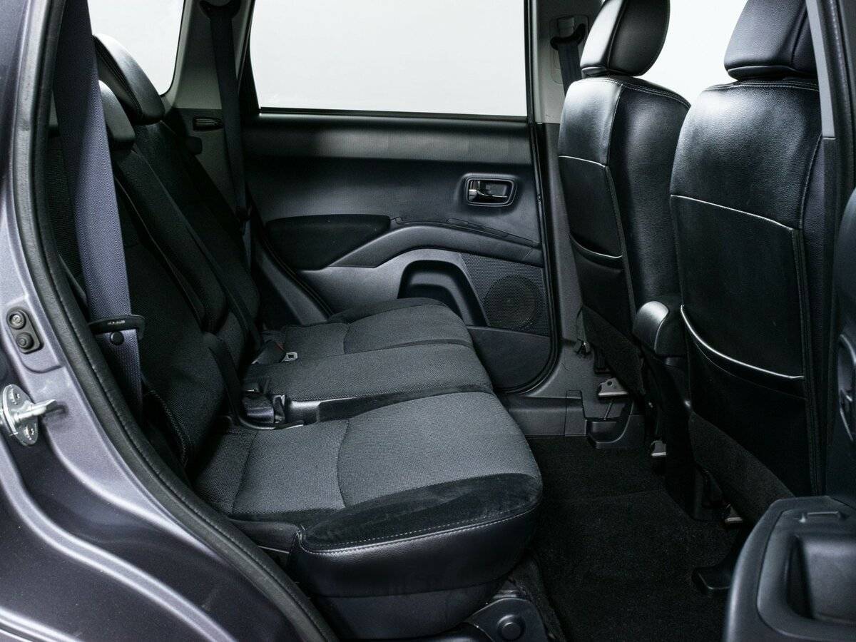 Citroen C-Crosser с пробегом — 2010 год. Фото: #11