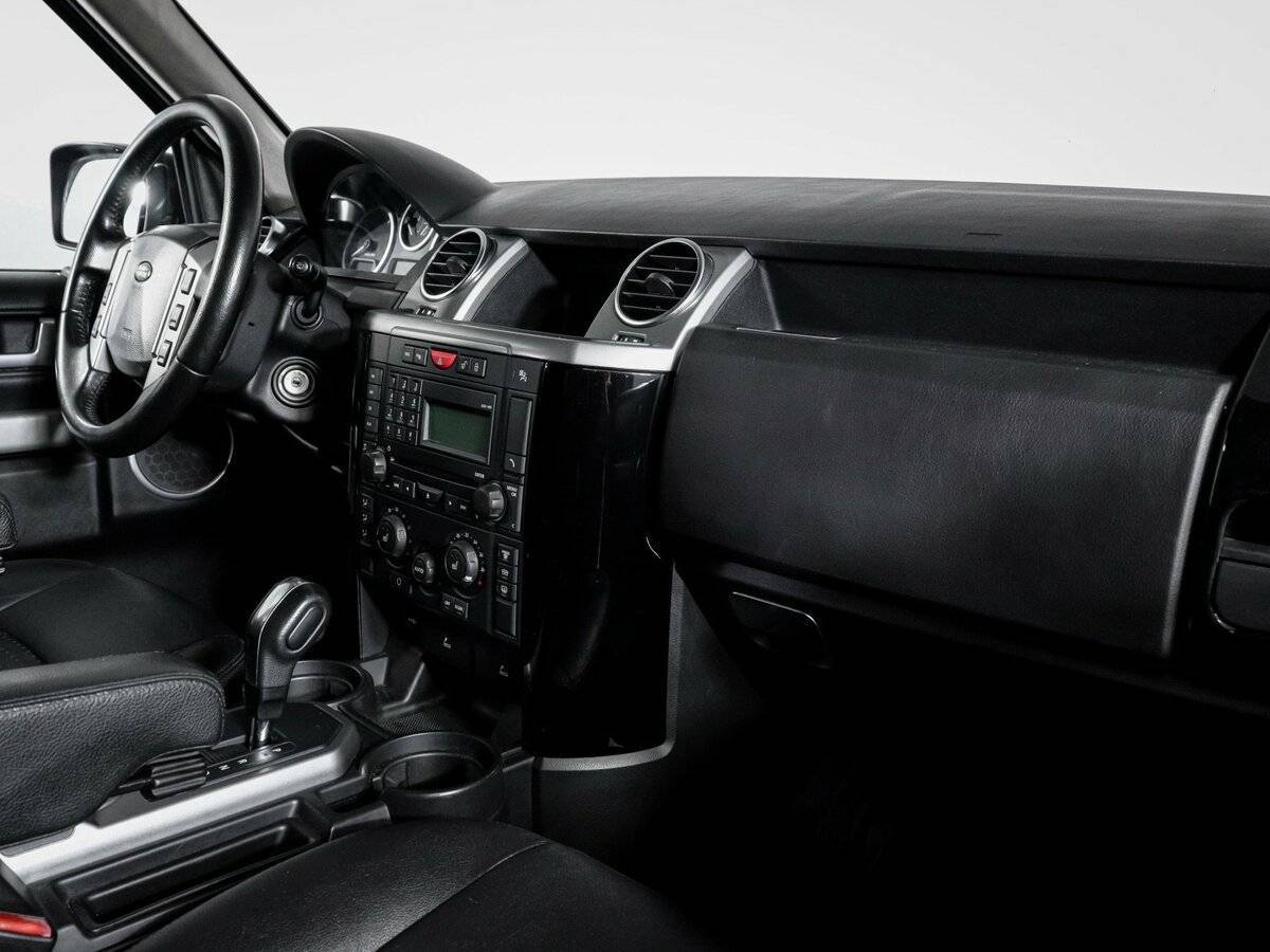 Land Rover Discovery с пробегом — 2009 год. Фото: #8