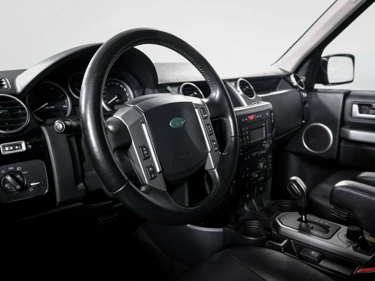 Land Rover Discovery с пробегом — 2009 год. Фото: #13