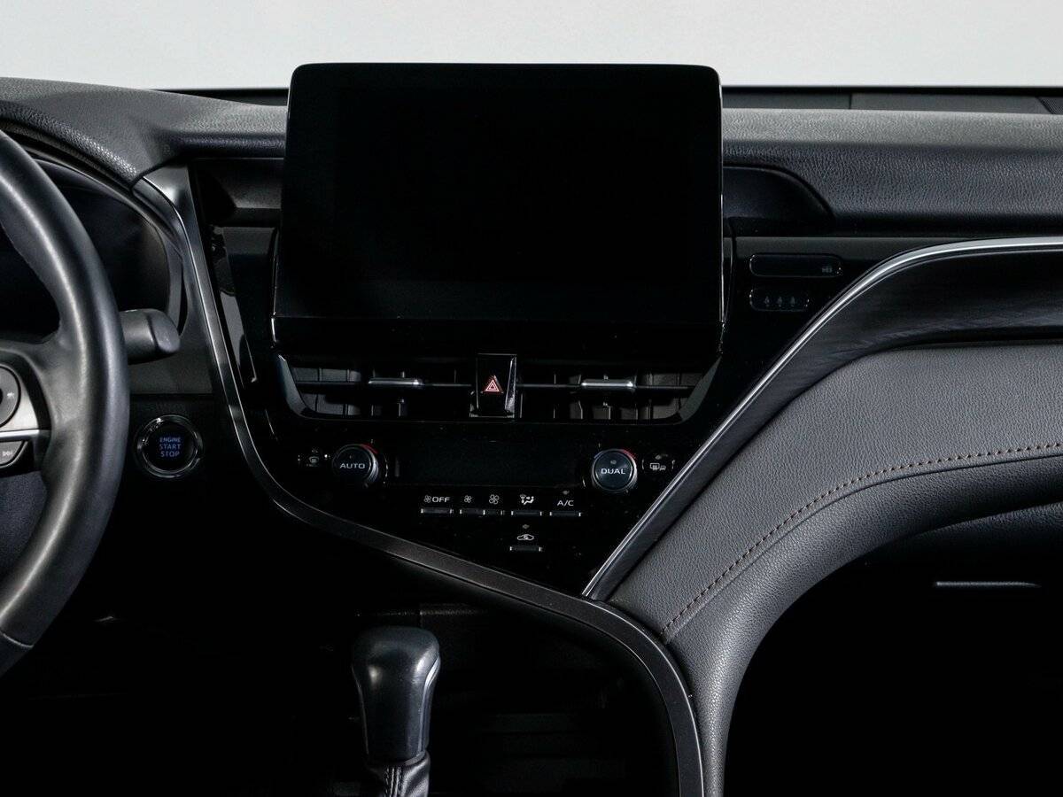 Toyota Camry с пробегом — 2023 год. Фото: #12