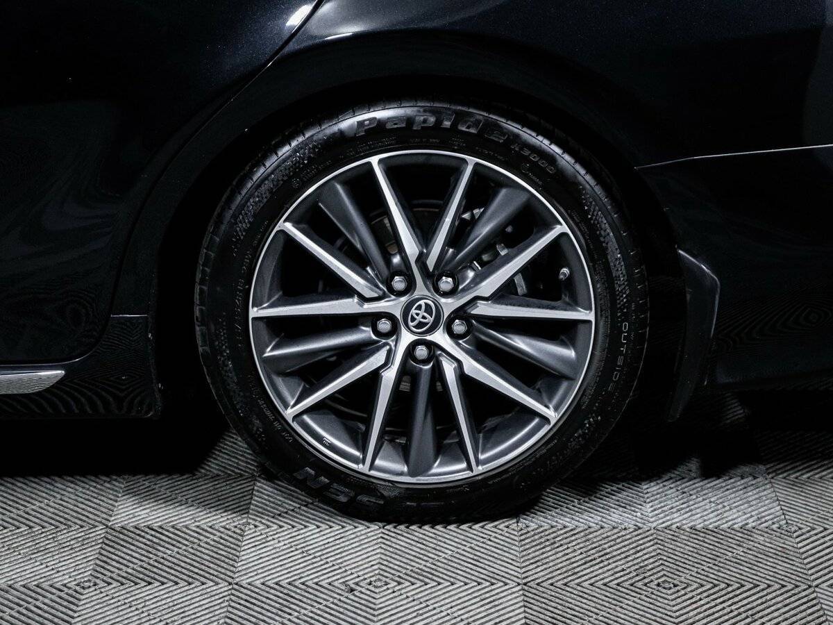 Toyota Camry с пробегом — 2023 год. Фото: #14