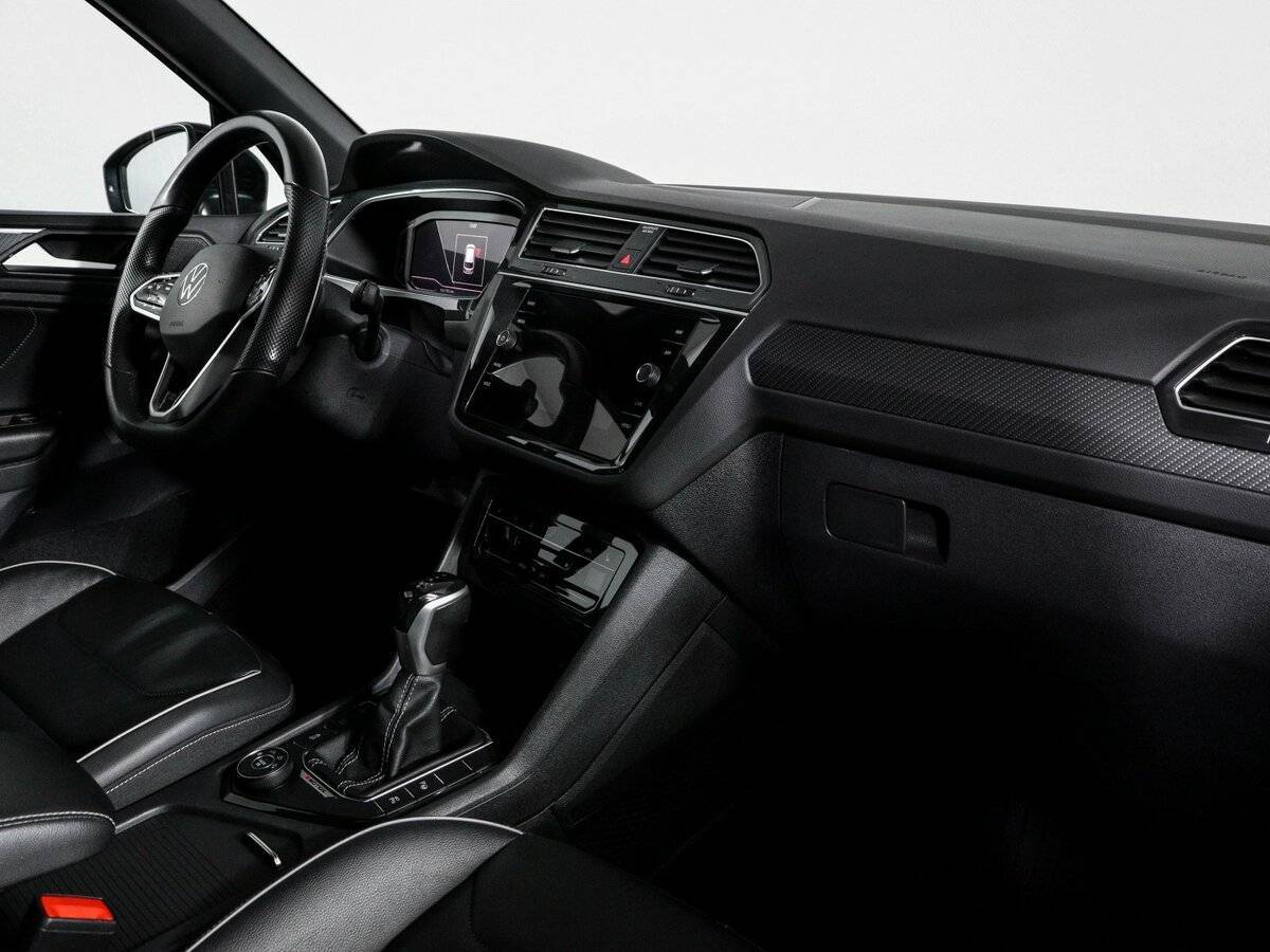 Volkswagen Tiguan с пробегом — 2021 год. Фото: #6