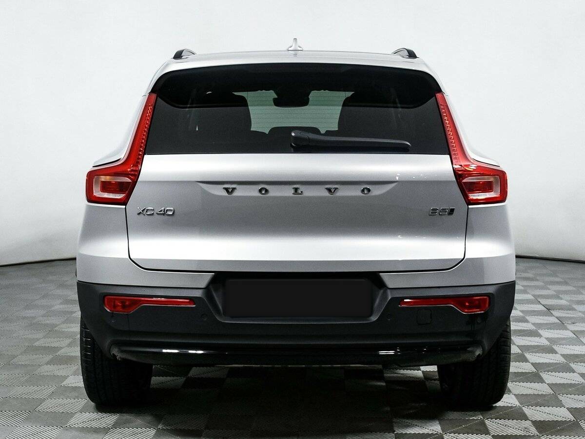 Volvo XC40 с пробегом — 2023 год. Фото: #5