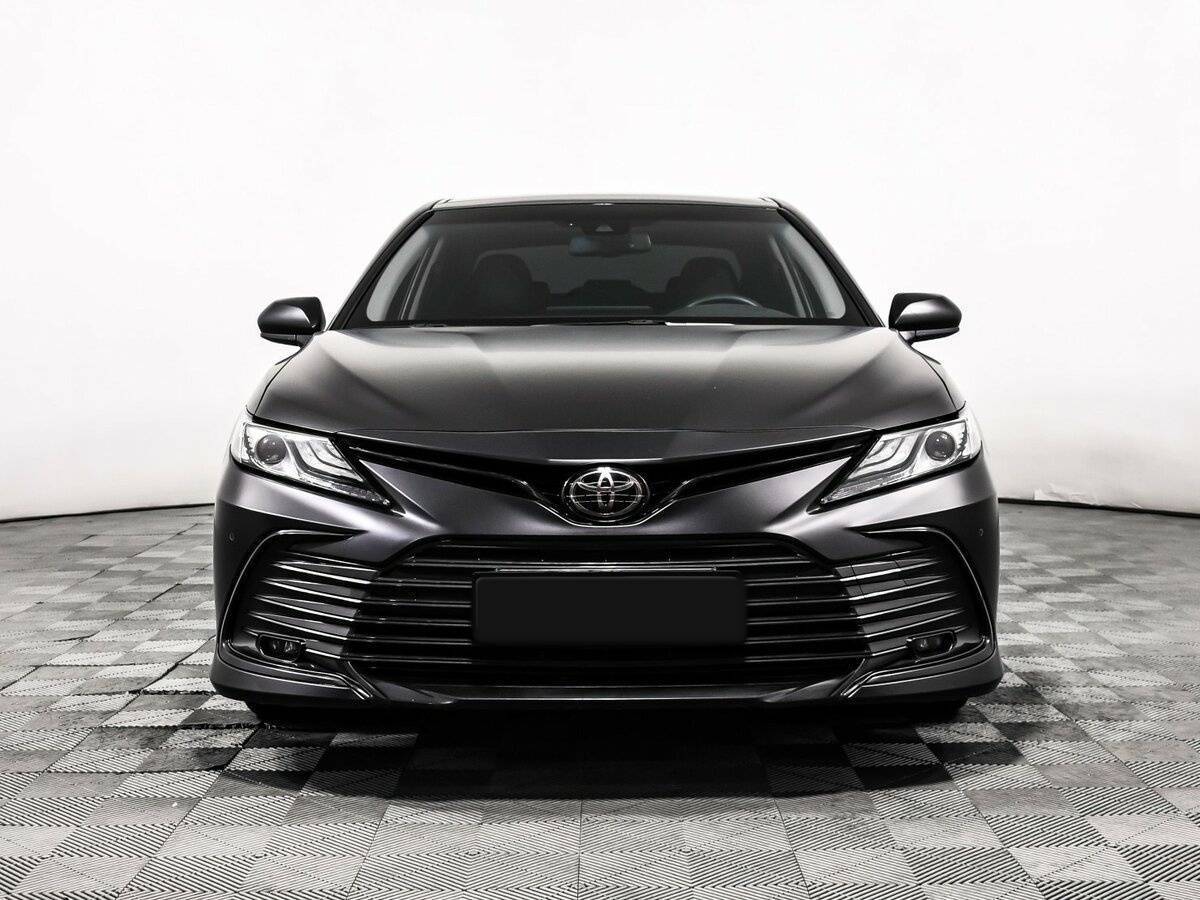 Toyota Camry с пробегом — 2023 год. Фото: #1