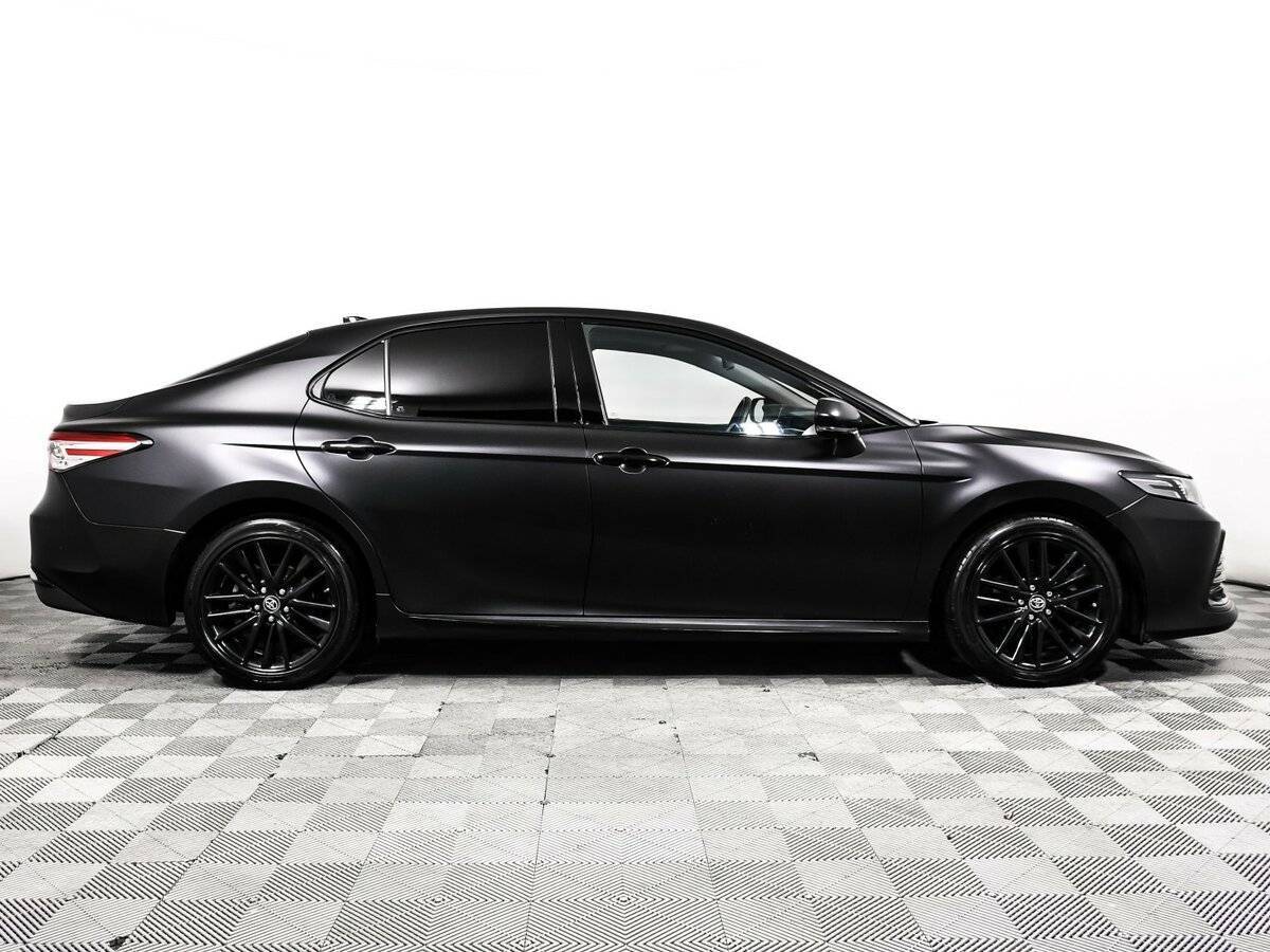 Toyota Camry с пробегом — 2023 год. Фото: #3