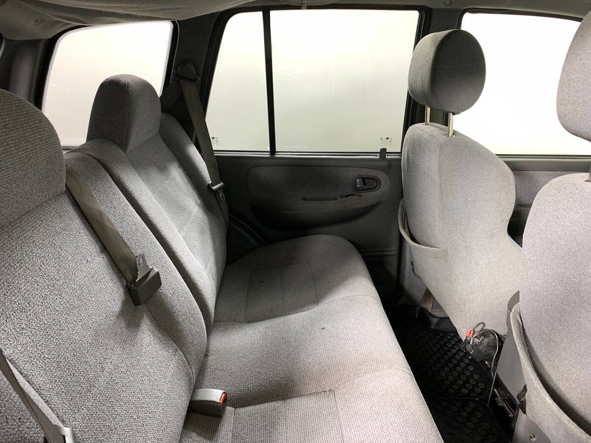 Kia Sportage с пробегом — 2003 год. Фото: #16