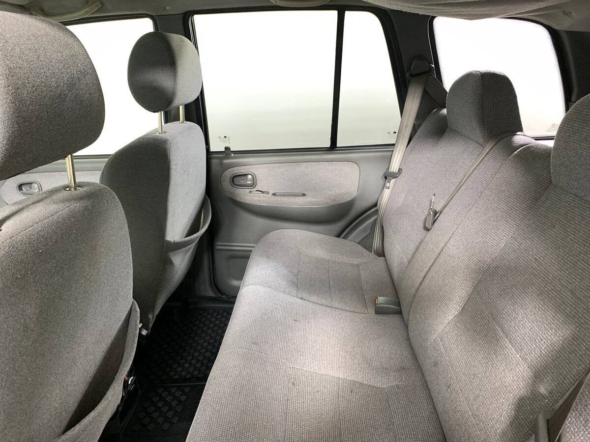 Kia Sportage с пробегом — 2003 год. Фото: #18