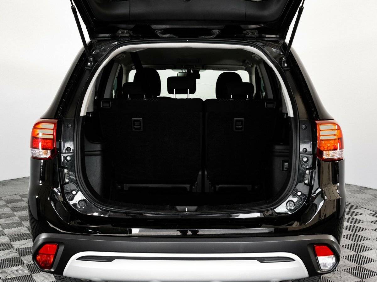 Mitsubishi Outlander с пробегом — 2020 год. Фото: #17
