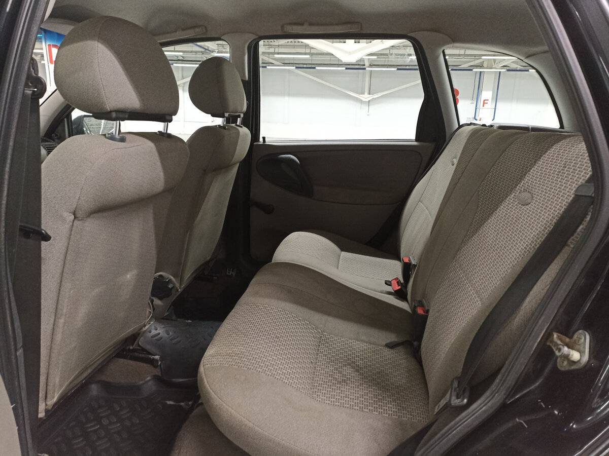 Lada (ВАЗ) Kalina с пробегом — 2011 год. Фото: #11