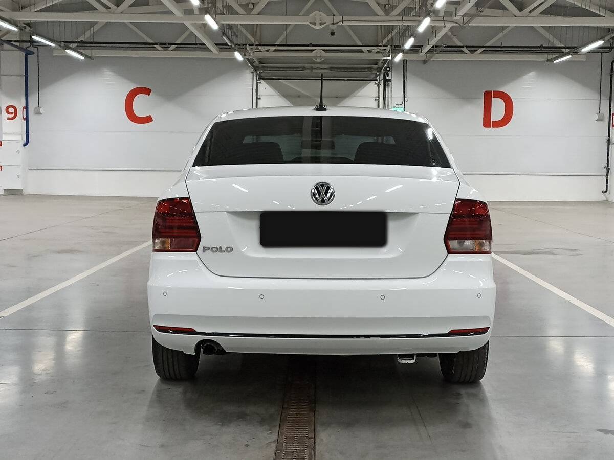 Volkswagen Polo с пробегом — 2018 год. Фото: #5
