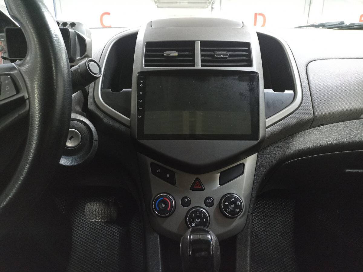 Chevrolet Aveo с пробегом — 2012 год. Фото: #14