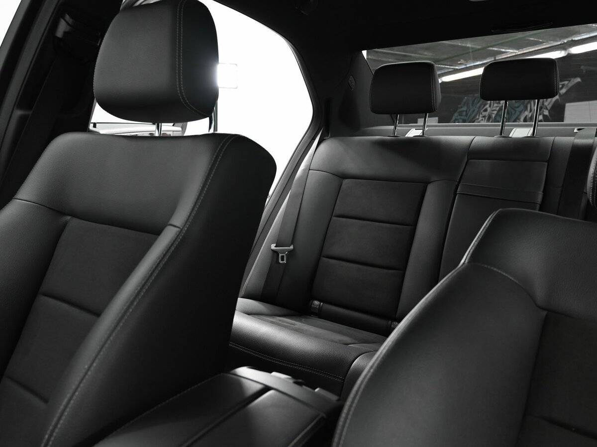 Mercedes-Benz E-Класс с пробегом — 2011 год. Фото: #13