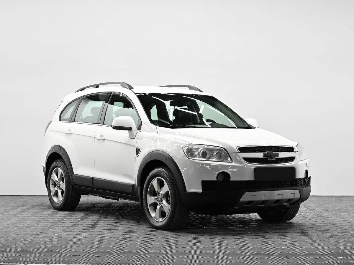 Chevrolet Captiva с пробегом — 2011 год. Фото: #1