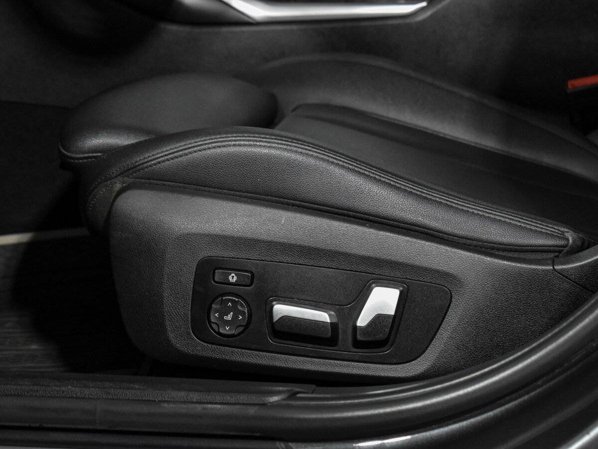 BMW 3 серии с пробегом — 2019 год. Фото: #7