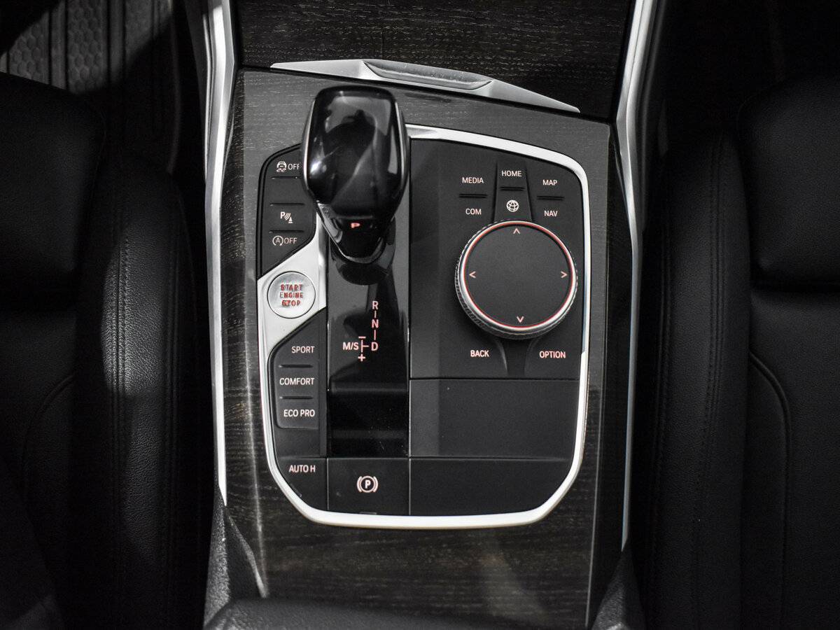 BMW 3 серии с пробегом — 2019 год. Фото: #9