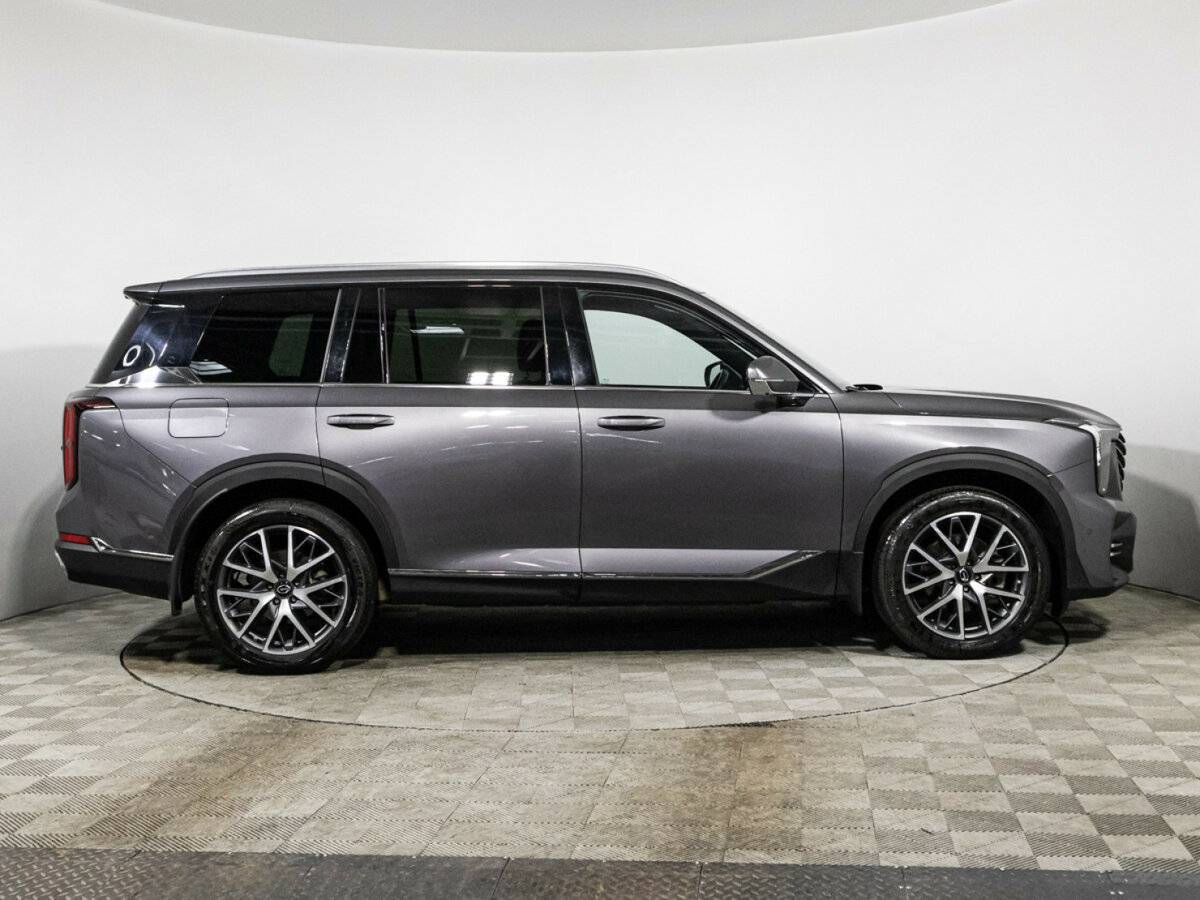 GAC GS8 с пробегом — 2023 год. Фото: #3