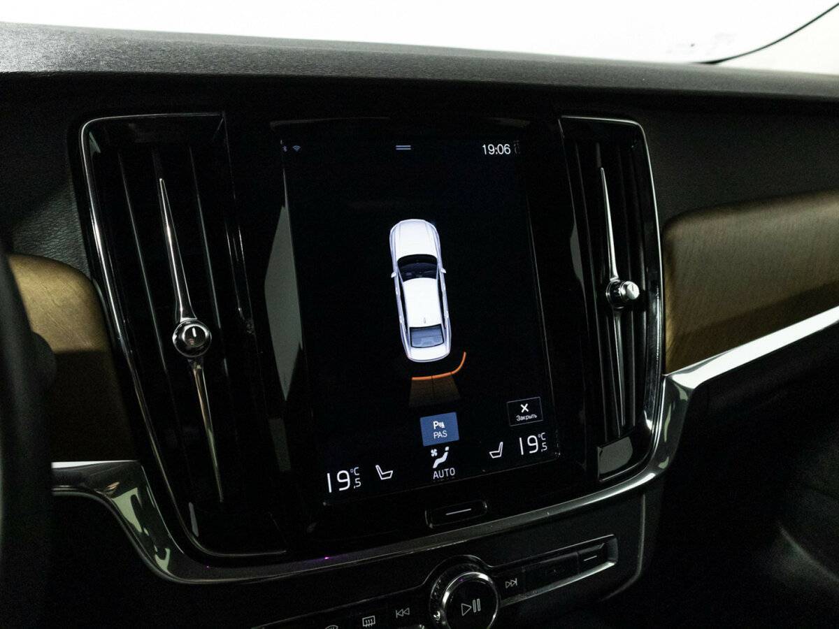 Volvo S90 с пробегом — 2017 год. Фото: #18