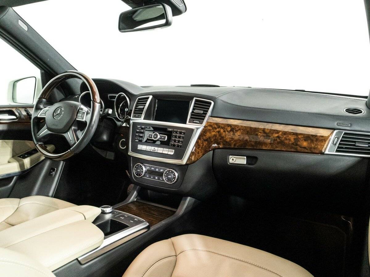 Mercedes-Benz GL-Класс с пробегом — 2014 год. Фото: #8