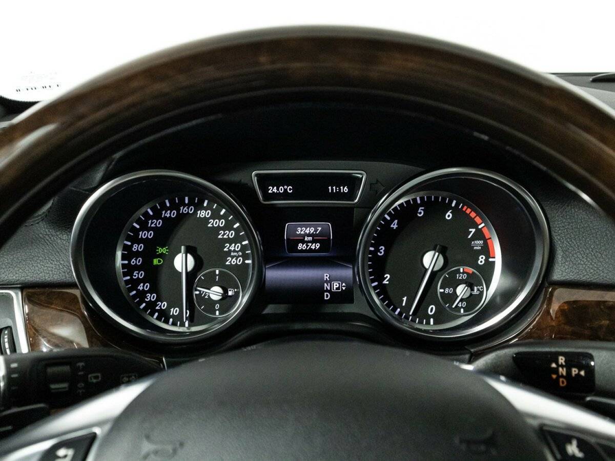 Mercedes-Benz GL-Класс с пробегом — 2014 год. Фото: #11