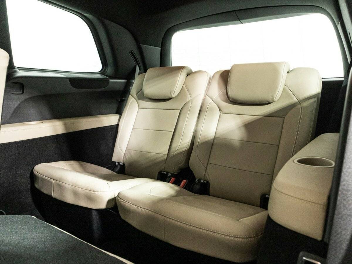 Mercedes-Benz GL-Класс с пробегом — 2014 год. Фото: #16