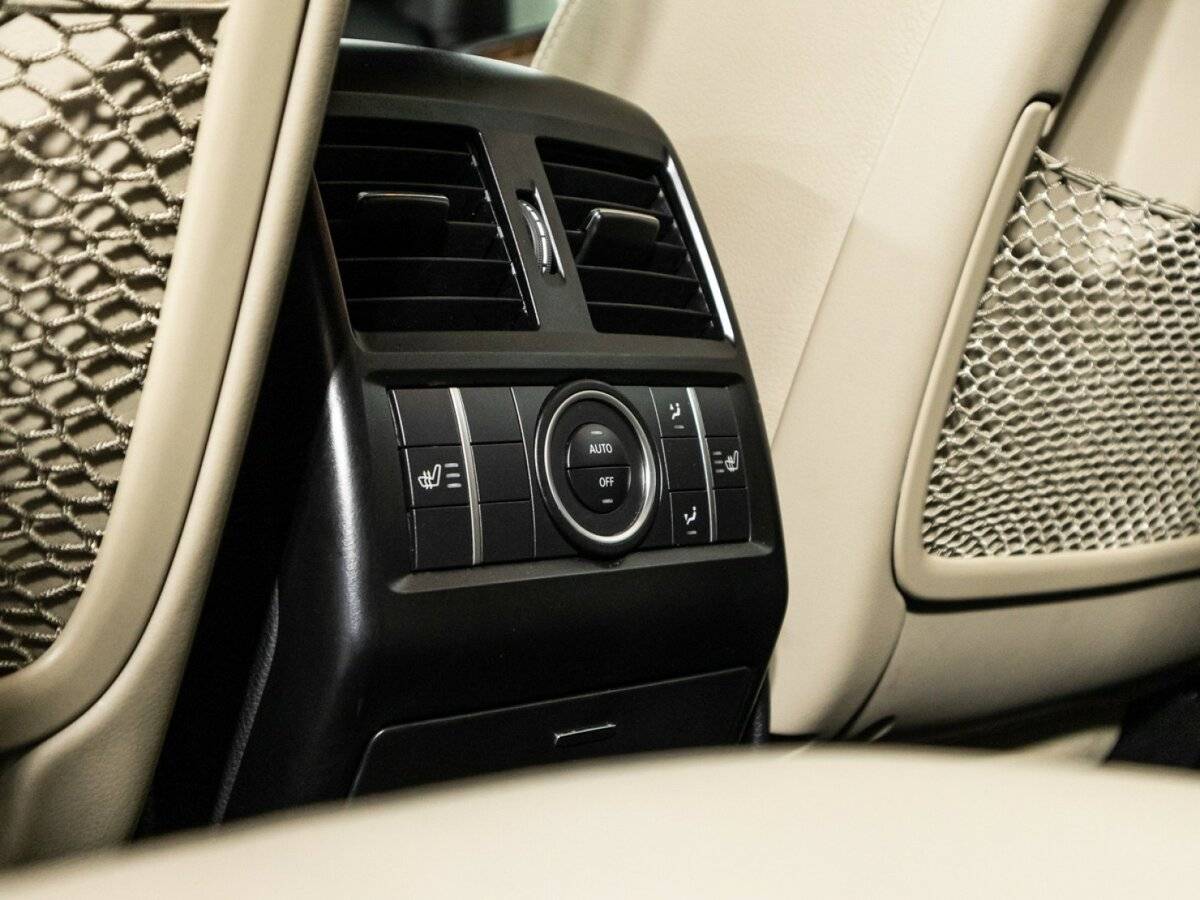 Mercedes-Benz GL-Класс с пробегом — 2014 год. Фото: #25