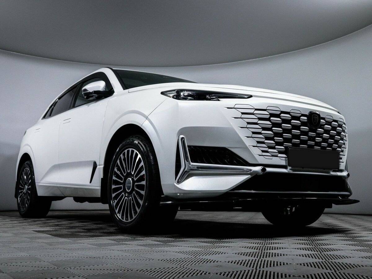 Changan UNI-K с пробегом — 2023 год. Фото: #18