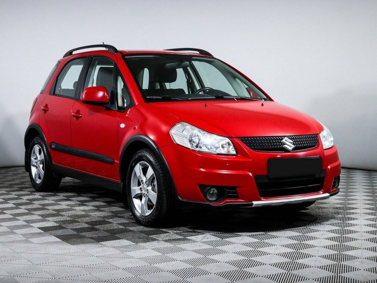 Suzuki SX4 с пробегом — 2010 год. Фото: #2