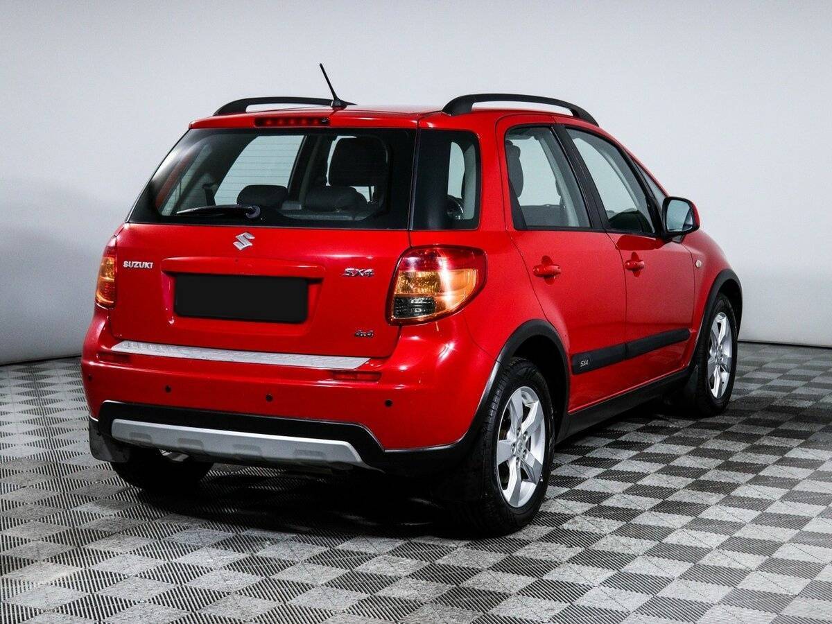 Suzuki SX4 с пробегом — 2010 год. Фото: #4