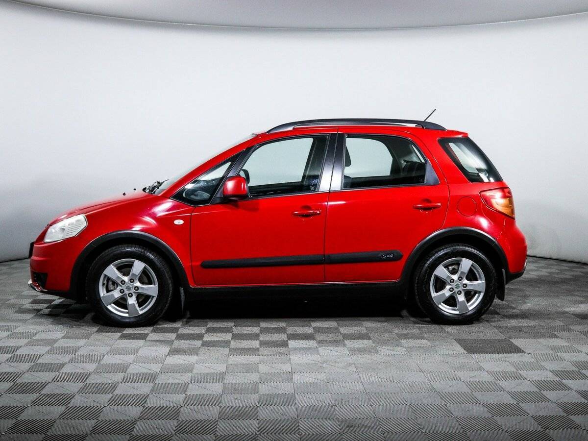 Suzuki SX4 с пробегом — 2010 год. Фото: #7
