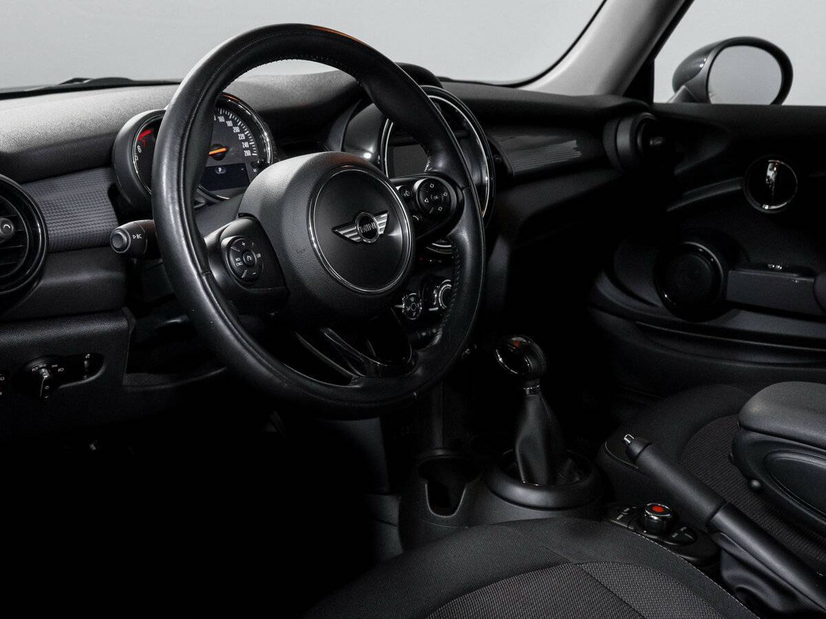 Mini Hatch с пробегом — 2016 год. Фото: #10