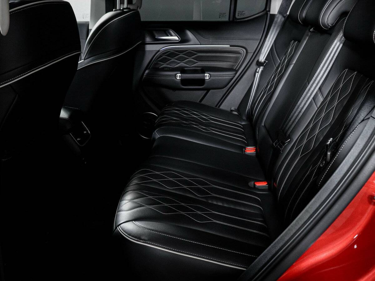 Tank 300 с пробегом — 2023 год. Фото: #9