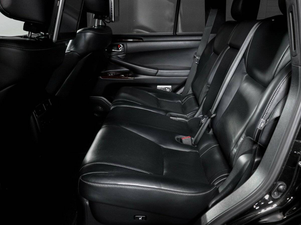 Lexus LX с пробегом — 2013 год. Фото: #9