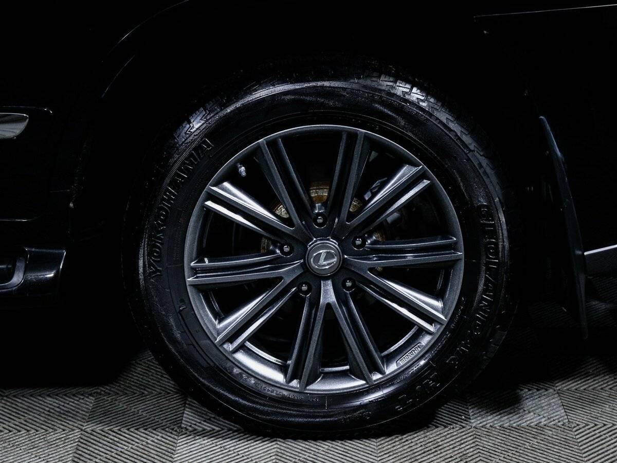 Lexus LX с пробегом — 2013 год. Фото: #14