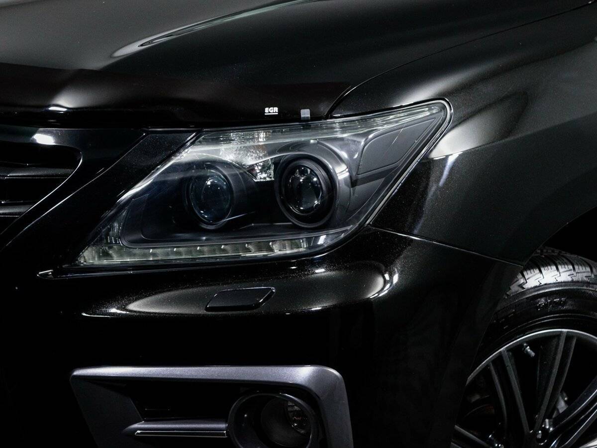 Lexus LX с пробегом — 2013 год. Фото: #15