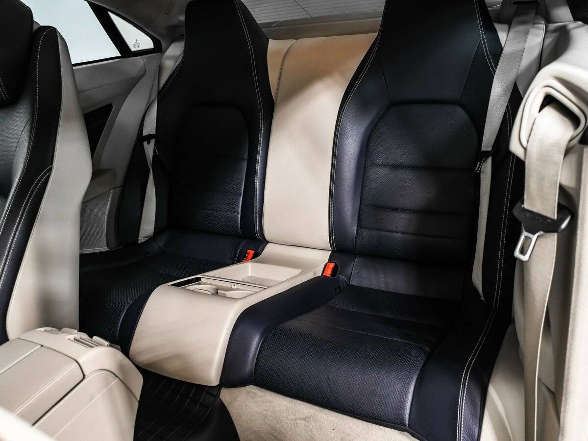 Mercedes-Benz E-Класс с пробегом — 2015 год. Фото: #11