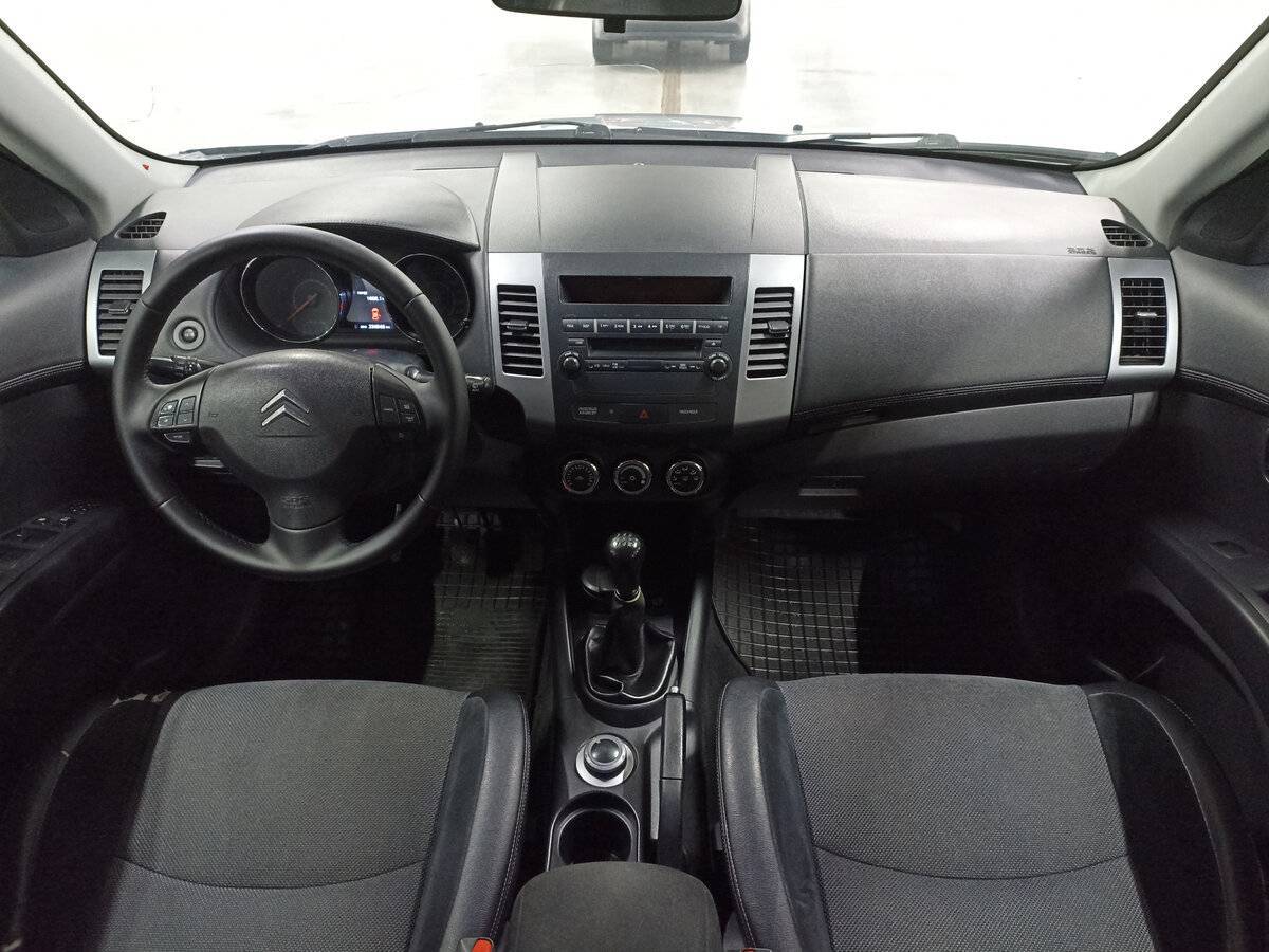Citroen C-Crosser с пробегом — 2011 год. Фото: #13