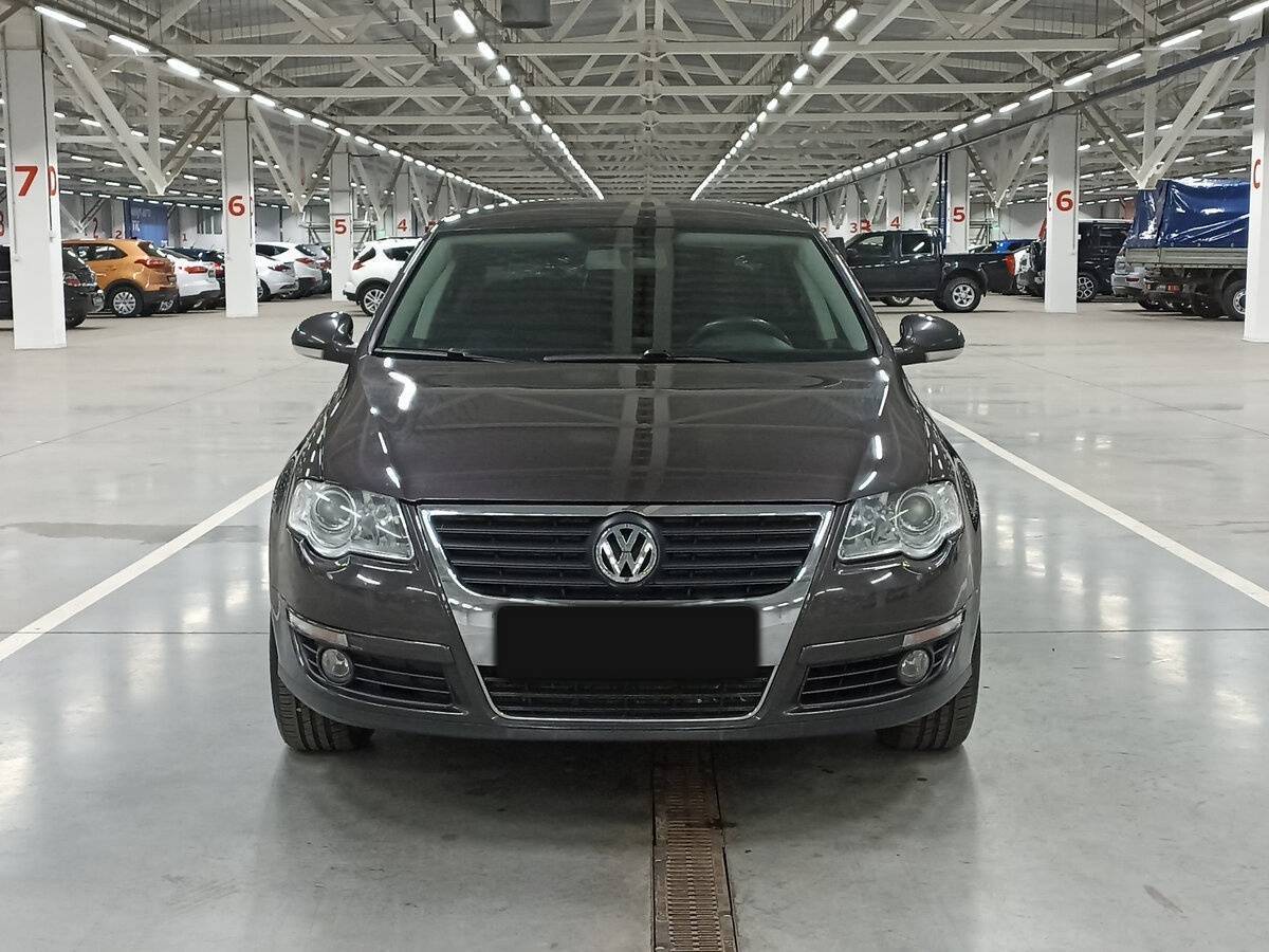 Volkswagen Passat с пробегом — 2010 год. Фото: #1