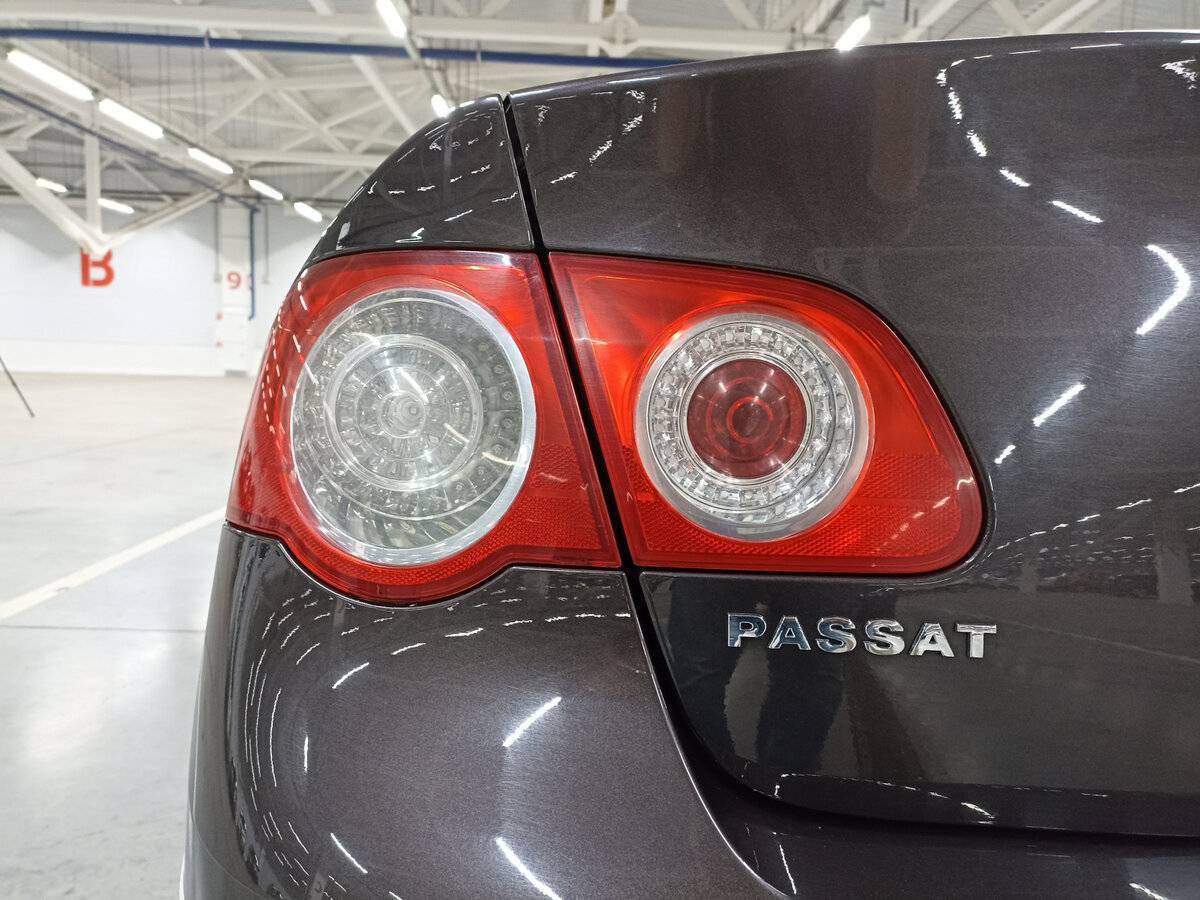 Volkswagen Passat с пробегом — 2010 год. Фото: #8