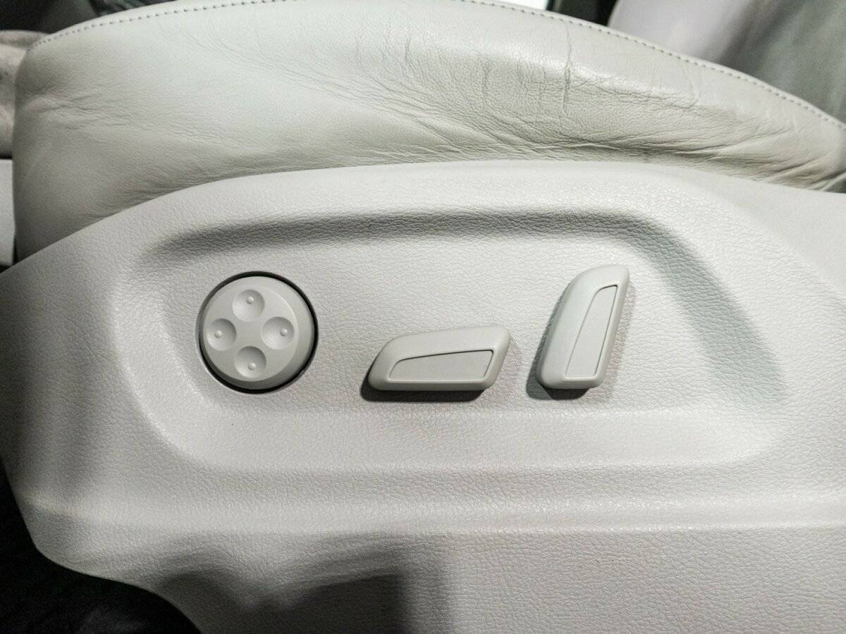 Audi Q3 с пробегом — 2011 год. Фото: #17