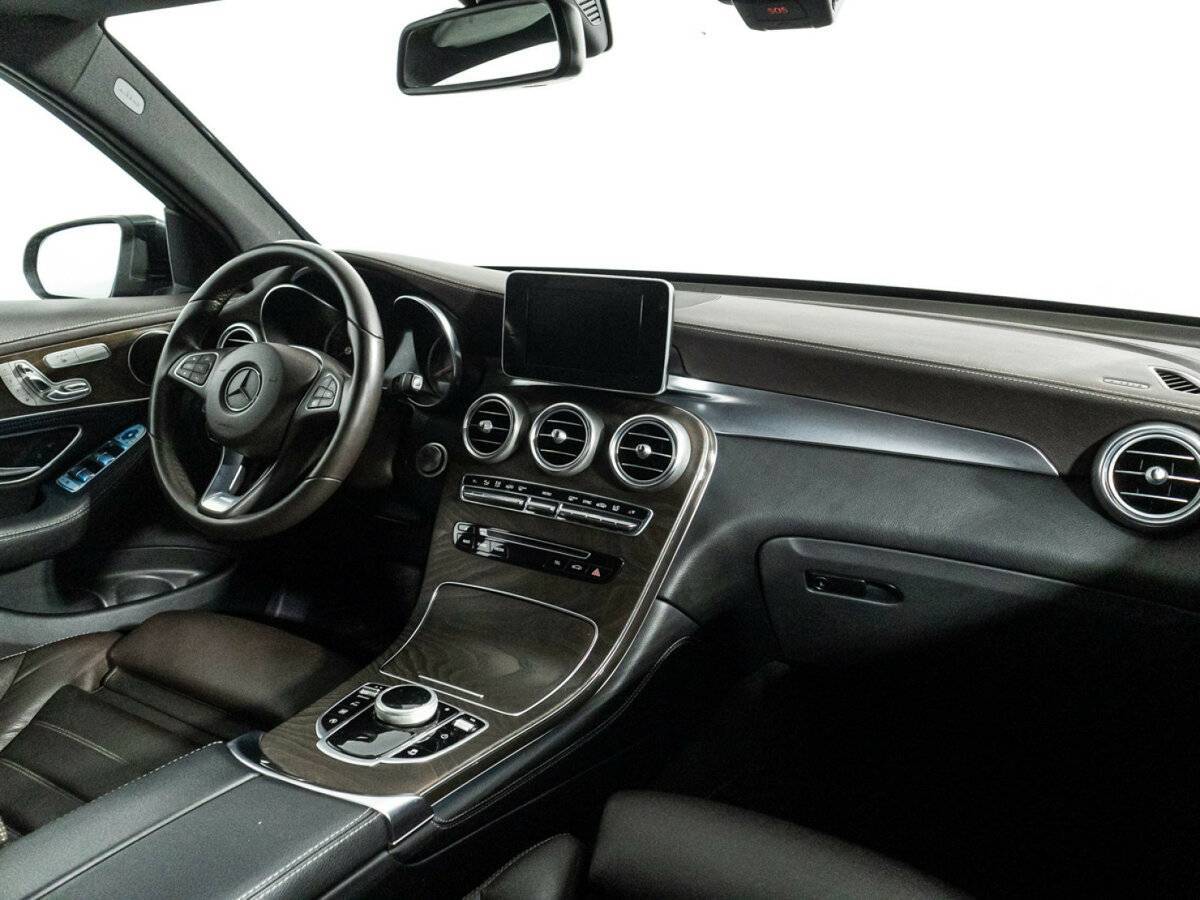 Mercedes-Benz GLC с пробегом — 2017 год. Фото: #8