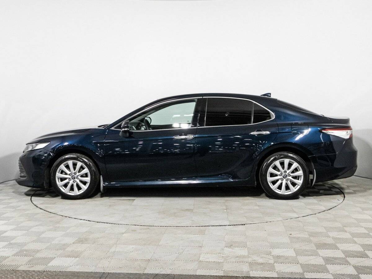 Toyota Camry с пробегом — 2019 год. Фото: #7