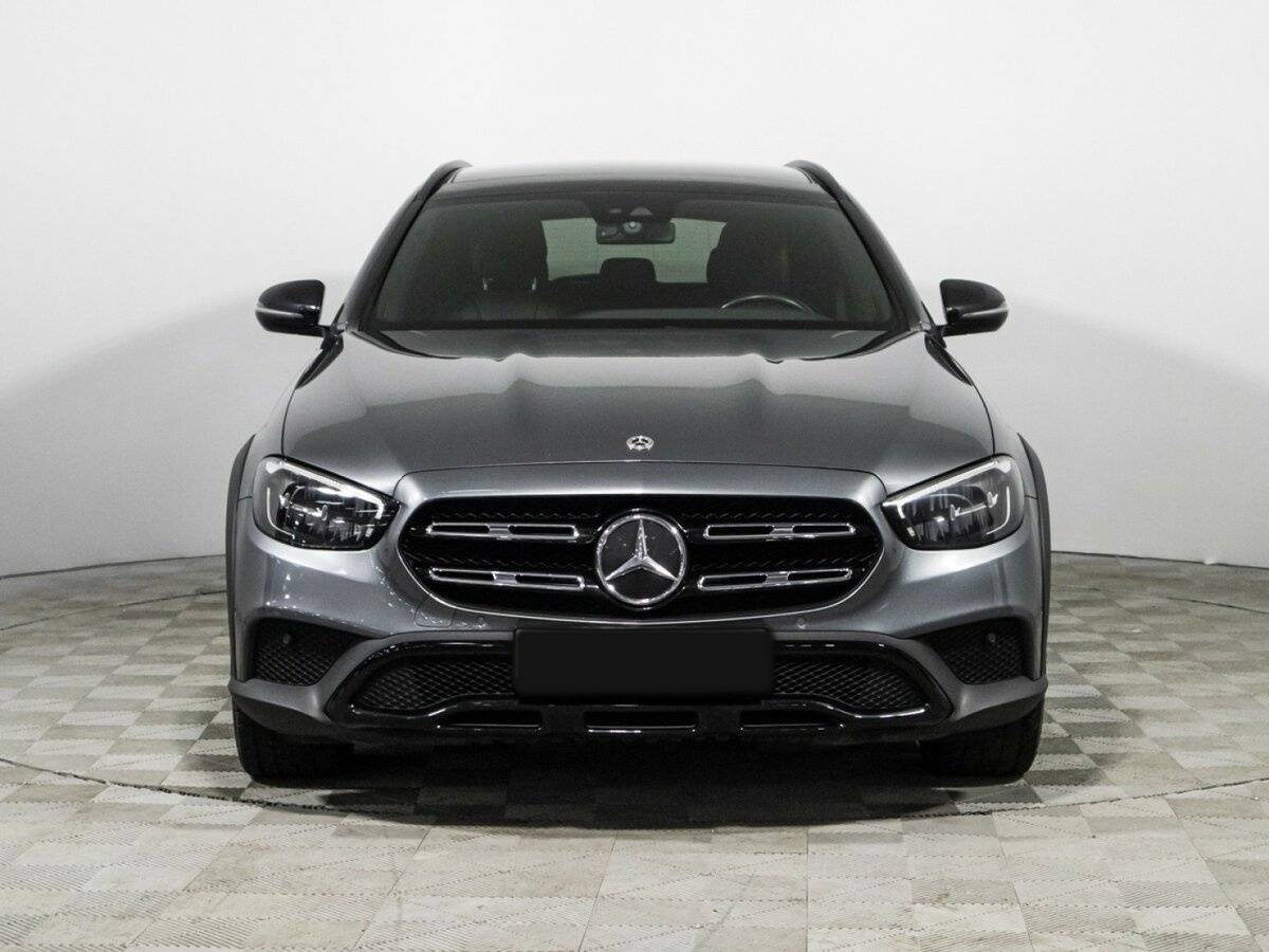 Mercedes-Benz E-Класс с пробегом — 2021 год. Фото: #1