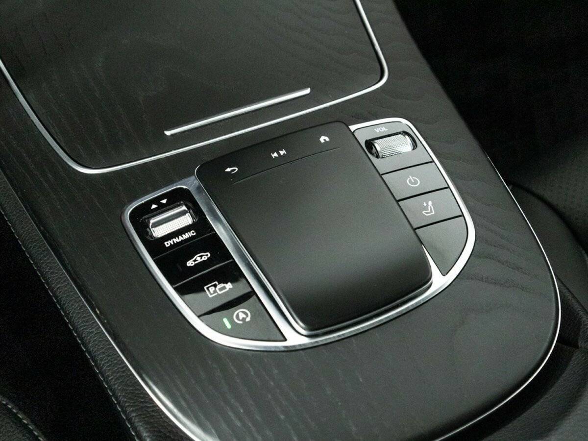 Mercedes-Benz E-Класс с пробегом — 2021 год. Фото: #24