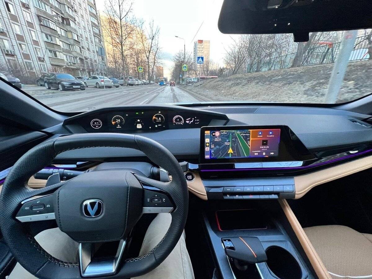 Changan UNI-V с пробегом — 2022 год. Фото: #2