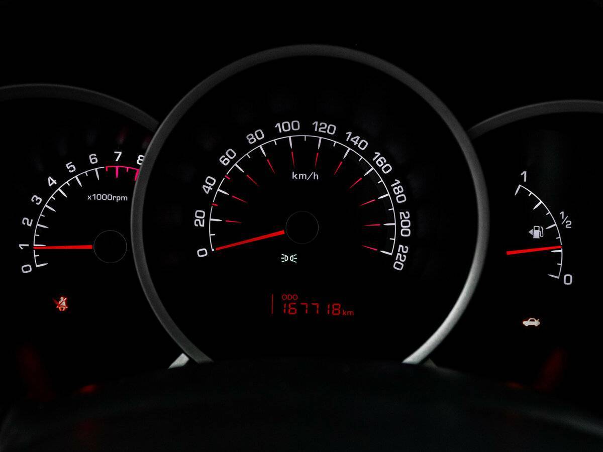 Kia Venga с пробегом — 2013 год. Фото: #7