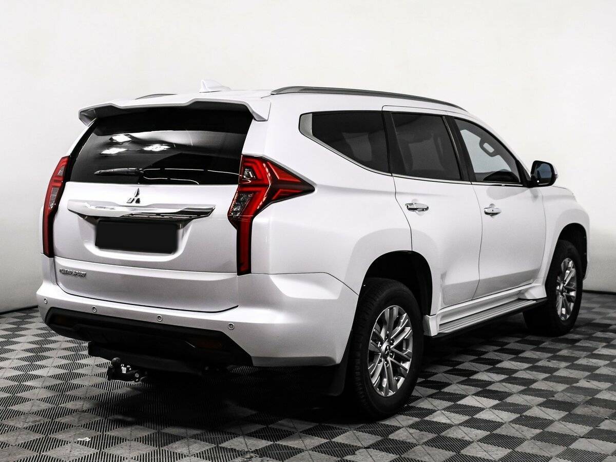 Mitsubishi Pajero Sport с пробегом — 2020 год. Фото: #4