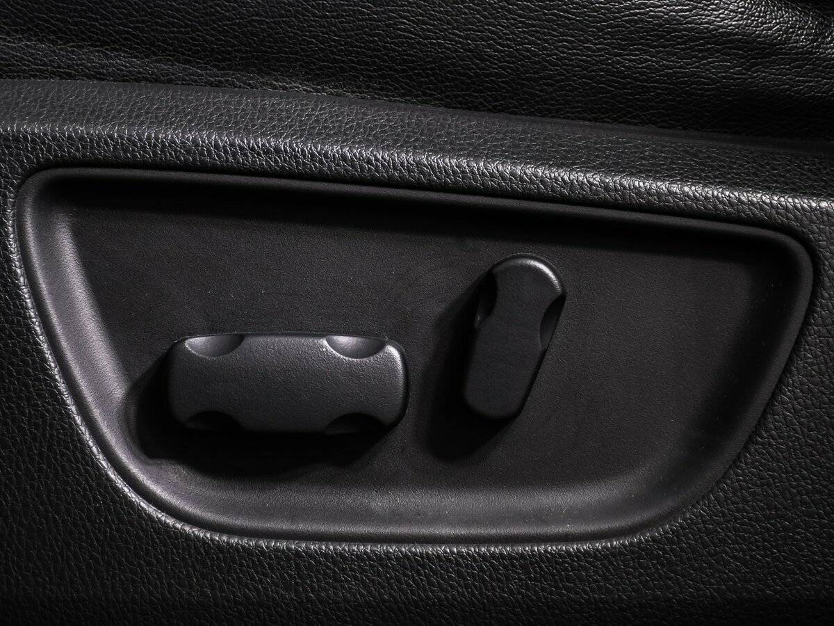 Mitsubishi Pajero Sport с пробегом — 2020 год. Фото: #17