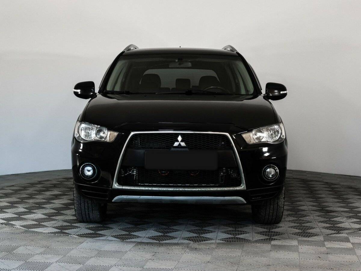 Mitsubishi Outlander с пробегом — 2010 год. Фото: #1